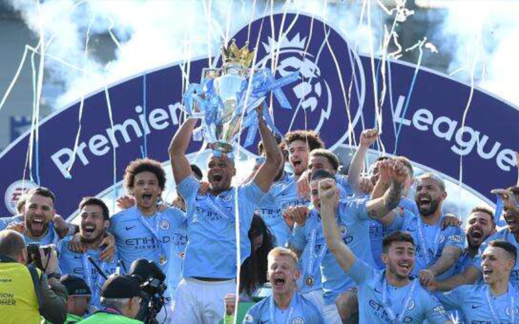 且在多种战 且在多种战